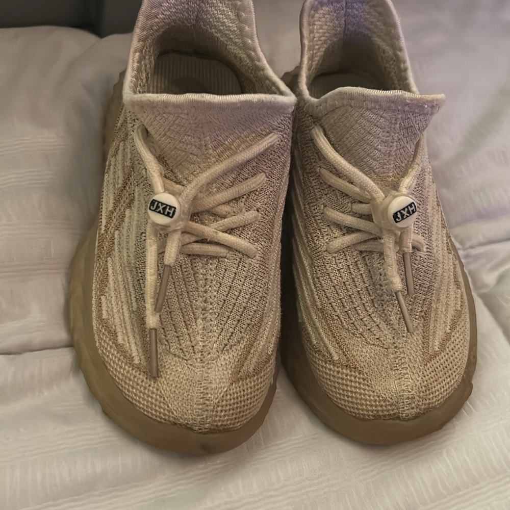 Yeezy knock offs